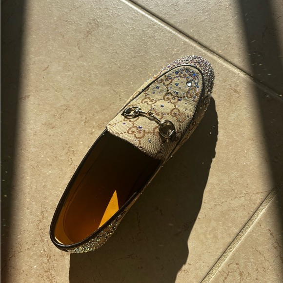 Gucci Women\'s Beige Loafers with Crystal Embellishments